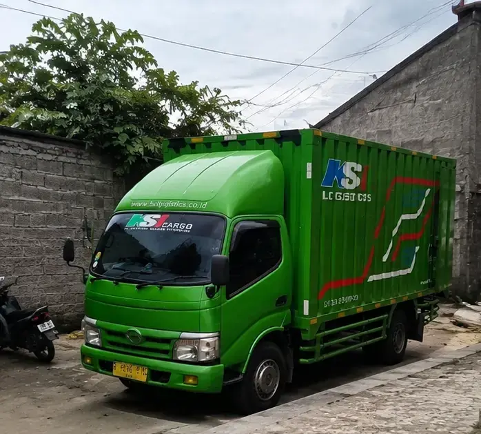 CDE (Colt Diesel Engkel)